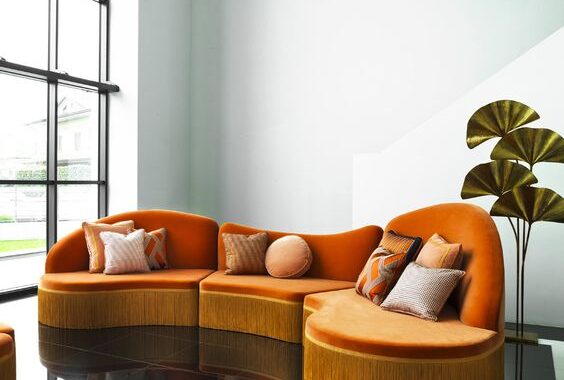 Sofa Warna Orange, Sumber: Pintrest/@artemest.com