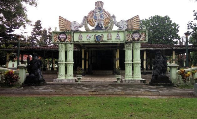 Penampakan museum wayang kekayon. Sumber: gudeg.net