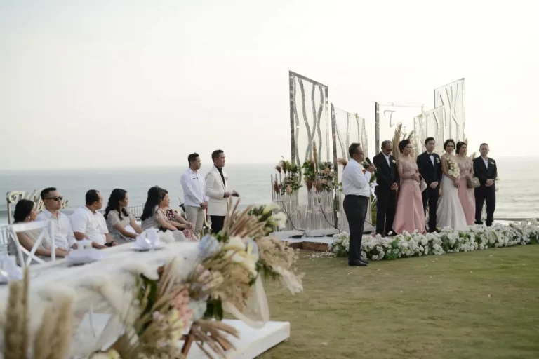 Ilustrasi gedung pernikahan di Jogja dengan pemandangan laut lepas. Sumber: avinciplanner.com