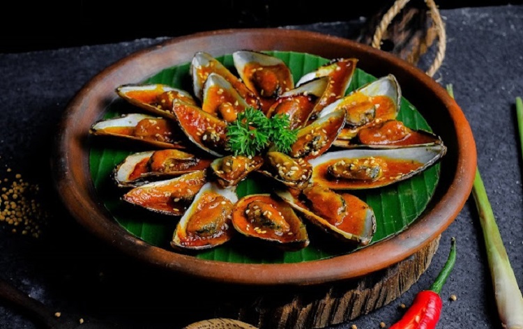 Lezatnya olahan kerang bakar Kurnia Seafood Yogyakarta, Sumber: Kurnia Seafood Yogyakarta
