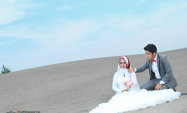 Ilustrasi tempat foto prewedding di pasir gumuk. Sumber: pianphotograph.blogspot.com