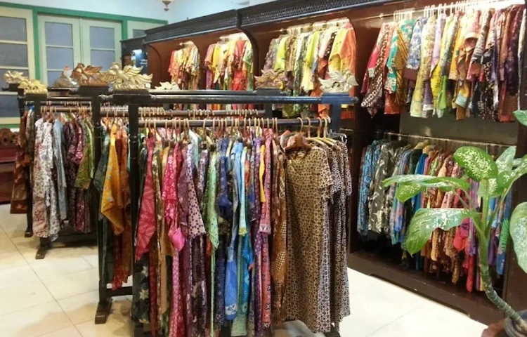 Batik Pramugari, Sumber: ulasan google