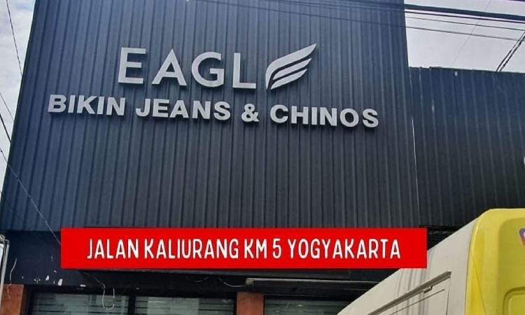 Custom Eagle Jeans, Sumber: diskonsolo.com