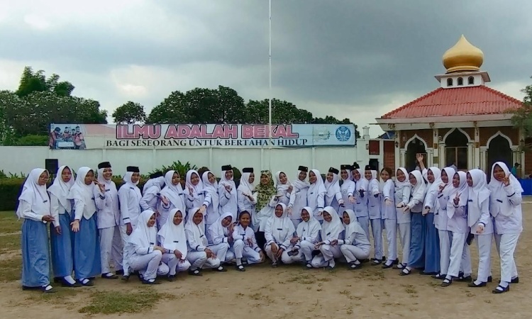 Siswa SMK Kesehatan Sadewa, Sumber: smkkesehatansadewa.sch.id