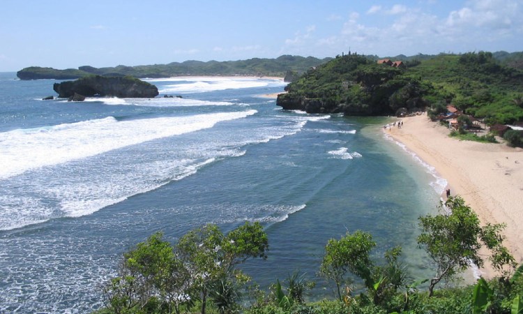 Pantai Sundak Jogja, Sumber: ksmtour.com