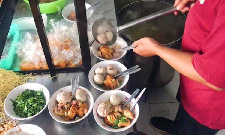 Bakso Jawi Bu Miyar, Sumber: kumparan.com