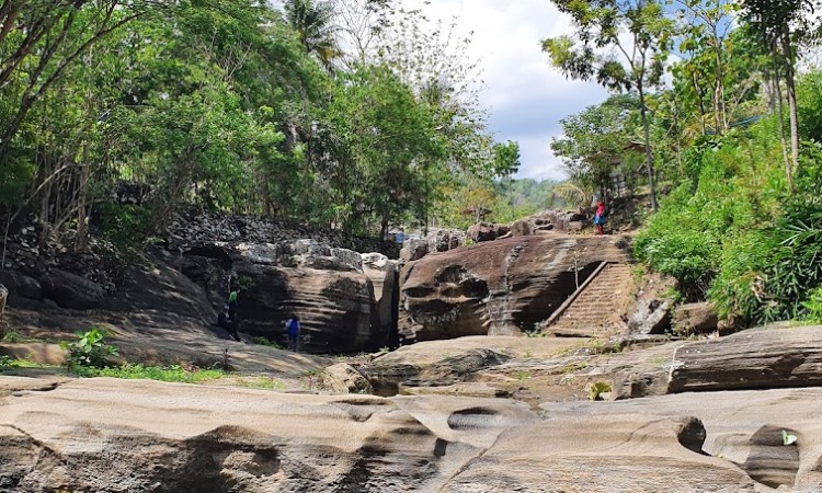 Lokasi Luwang Sampang, Sumber: google pics