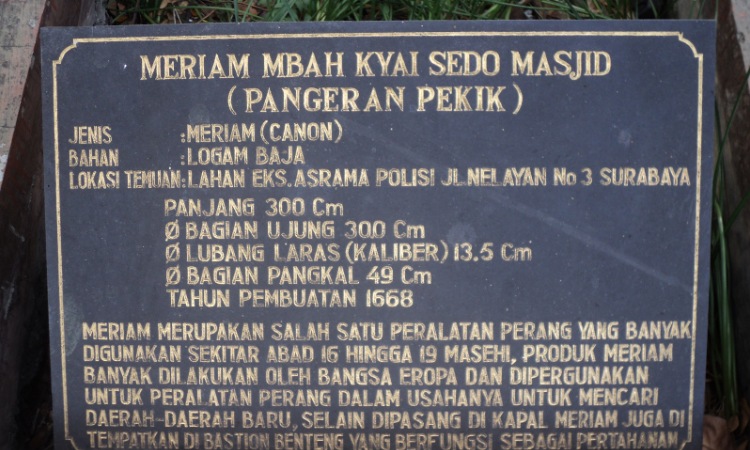 Meriam Pangeran Pekik, Sumber: pesonakotasurabaya.wordpress.com