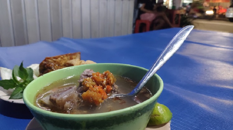 Nikmatnya sop buntut Pak Bujang, Sumber: horego.com