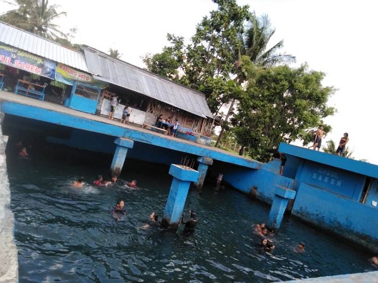 Aktivitas berenang di Umbul Saren, Sumber: wartakita.org