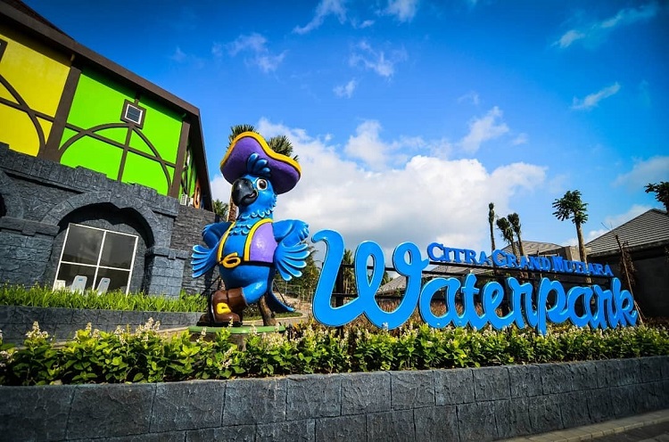 Wahana air Waterpark Citragrand Mutiara, Sumber: visitingjogja.jogjaprov.go.id