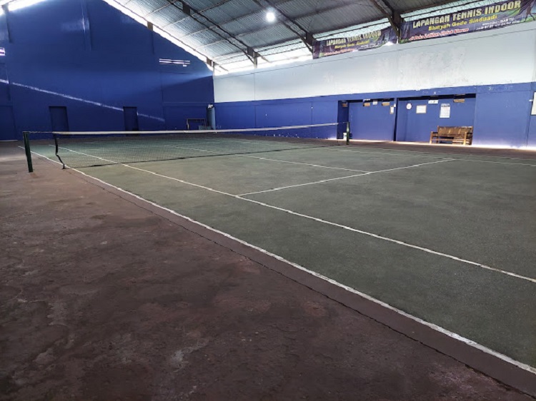 Lapangan tenis indoor Sinduadi, Sumber: ulasan google