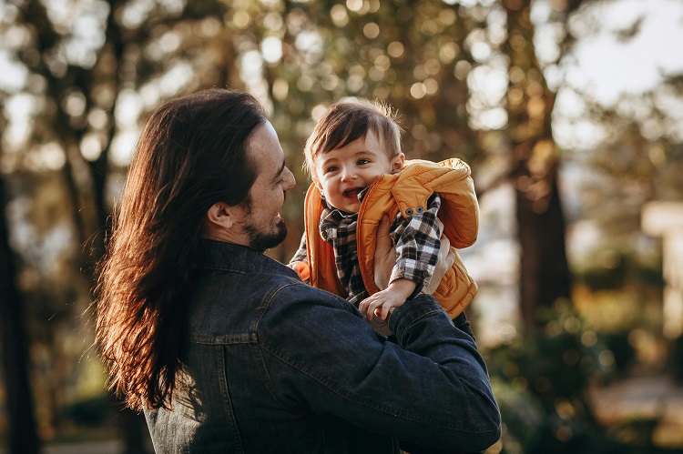 Bonding buah hati dan ayah perlu dibangun sejak kecil, Sumber: pexels.com