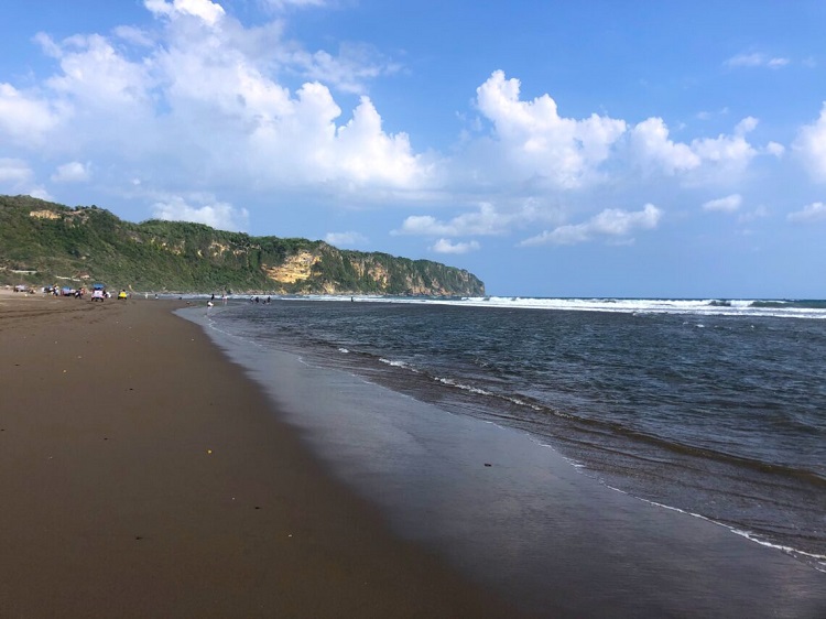 Pantai Parangtritis, Sumber: venivriliani.com