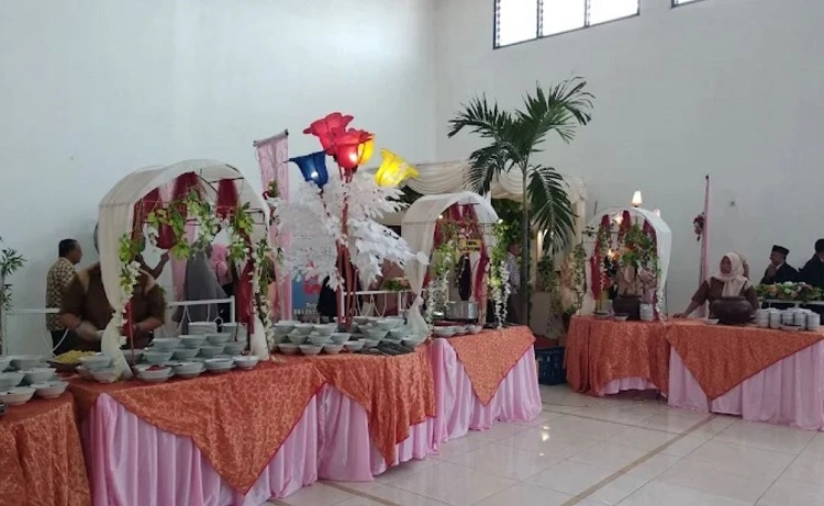 Persewaan 5758 dekorasi dan catering, Sumber: ulasan google