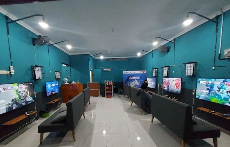 Campus Game, Sumber: ulasan google