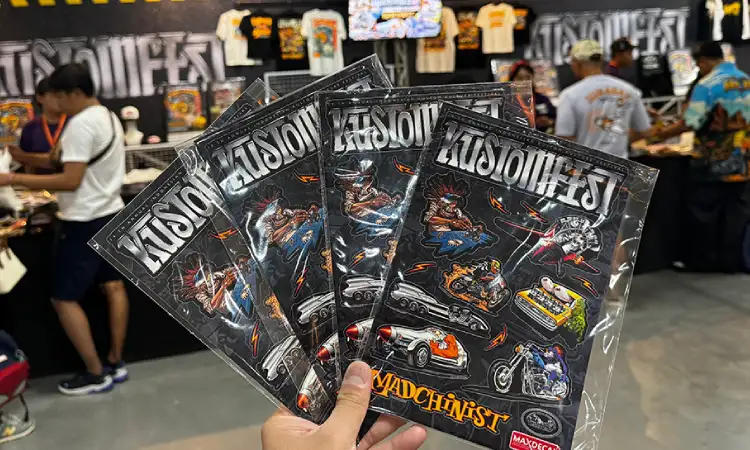 Berburu Merchandise, Sumber: autofun.co.id