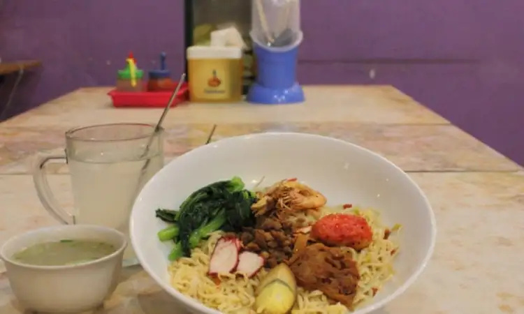Yamie Singkawang, Sumber: makanjogja.com