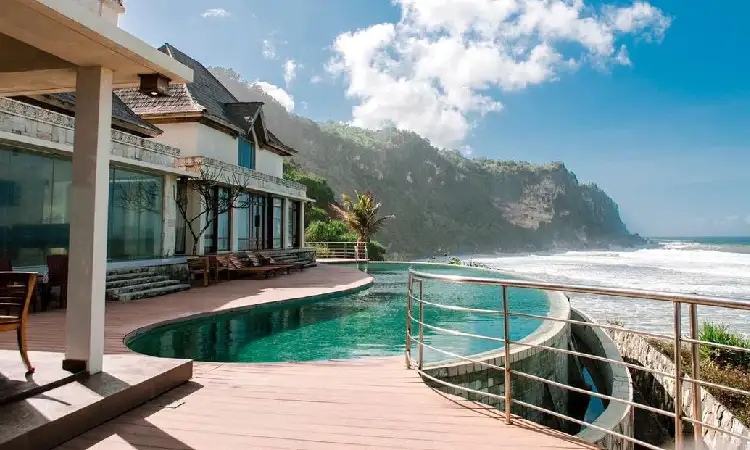 Queen of The South Resort & Hotel, Sumber: jogjaprov.go.id