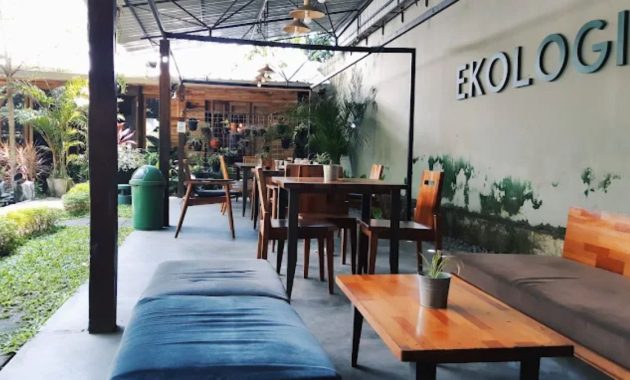 Ekologi Desk & Coffee