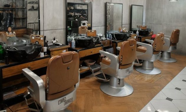 Twin Monkey Barbershop, Barbershop Sekaligus Toko Fashion Pria