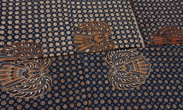 Motif Gurda (Garuda)